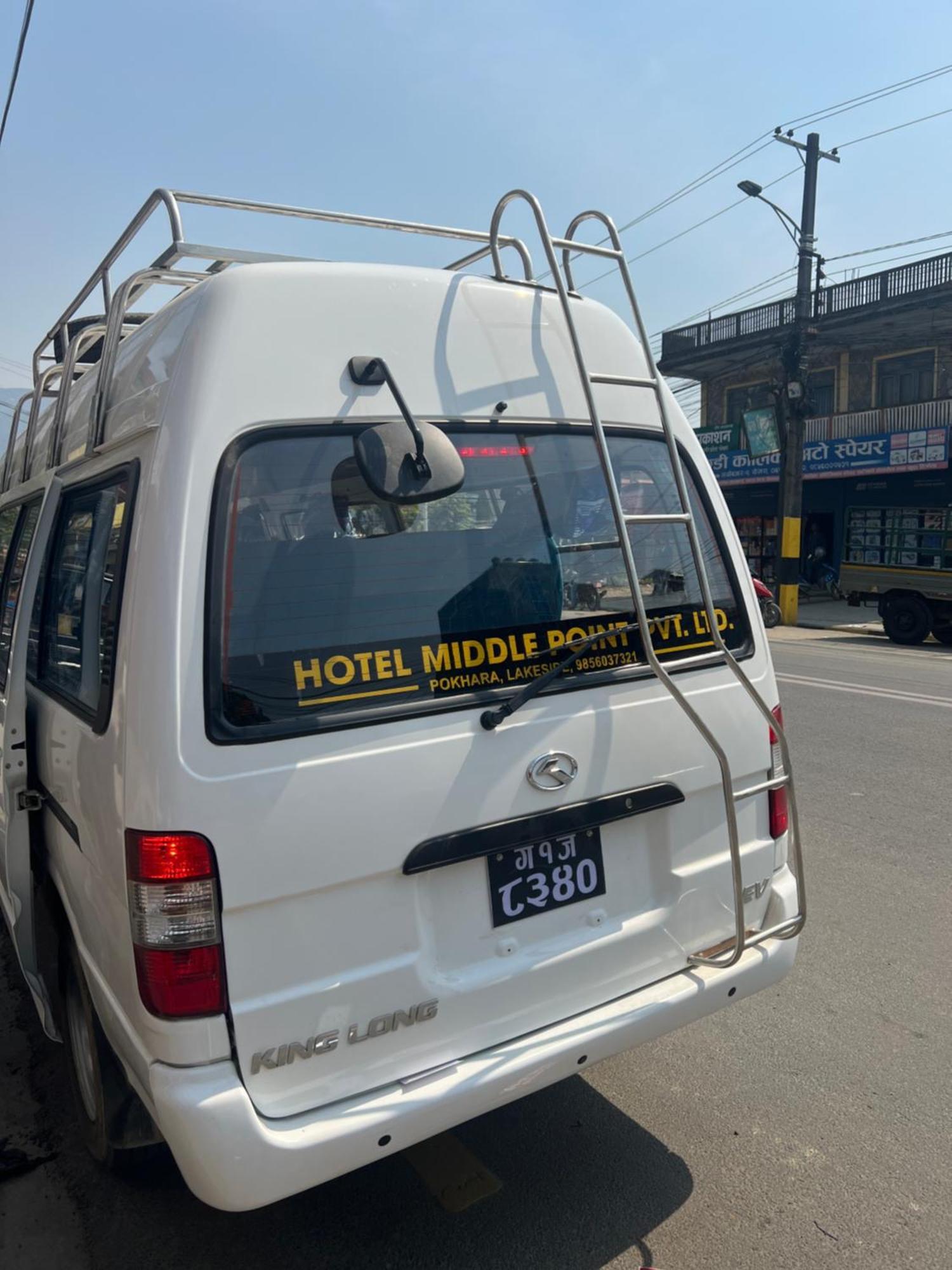 Hotel Middle Point Pvt Ltd Pokhara Exterior photo